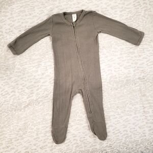 KATE QUINN Olive Green Footie 6-9M